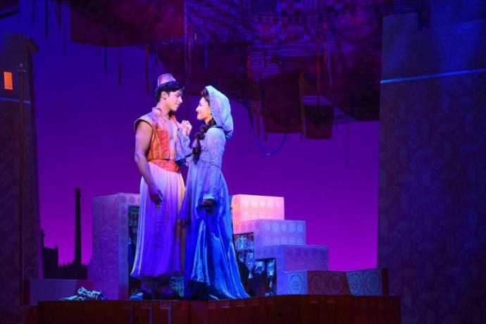 Adi Roy (Aladdin) & Senzel Ahmady (Jasmine) in ALADDIN Tour. Photo Deen van Meer. (c) Disney